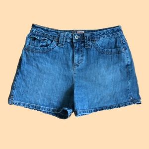 faded glory medium wash denim mom jean shorts